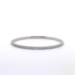 Brazalete de oro blanco de 14 quilates con diamantes cultivados en laboratorio de talla brillante redonda