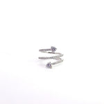 Anillo de oro blanco de 14 quilates con diamantes cultivados en laboratorio de talla brillante redonda y diseño en espiral.