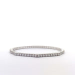 Pulsera elástica de oro blanco de 18 quilates con diamantes de fantasía de forma redonda