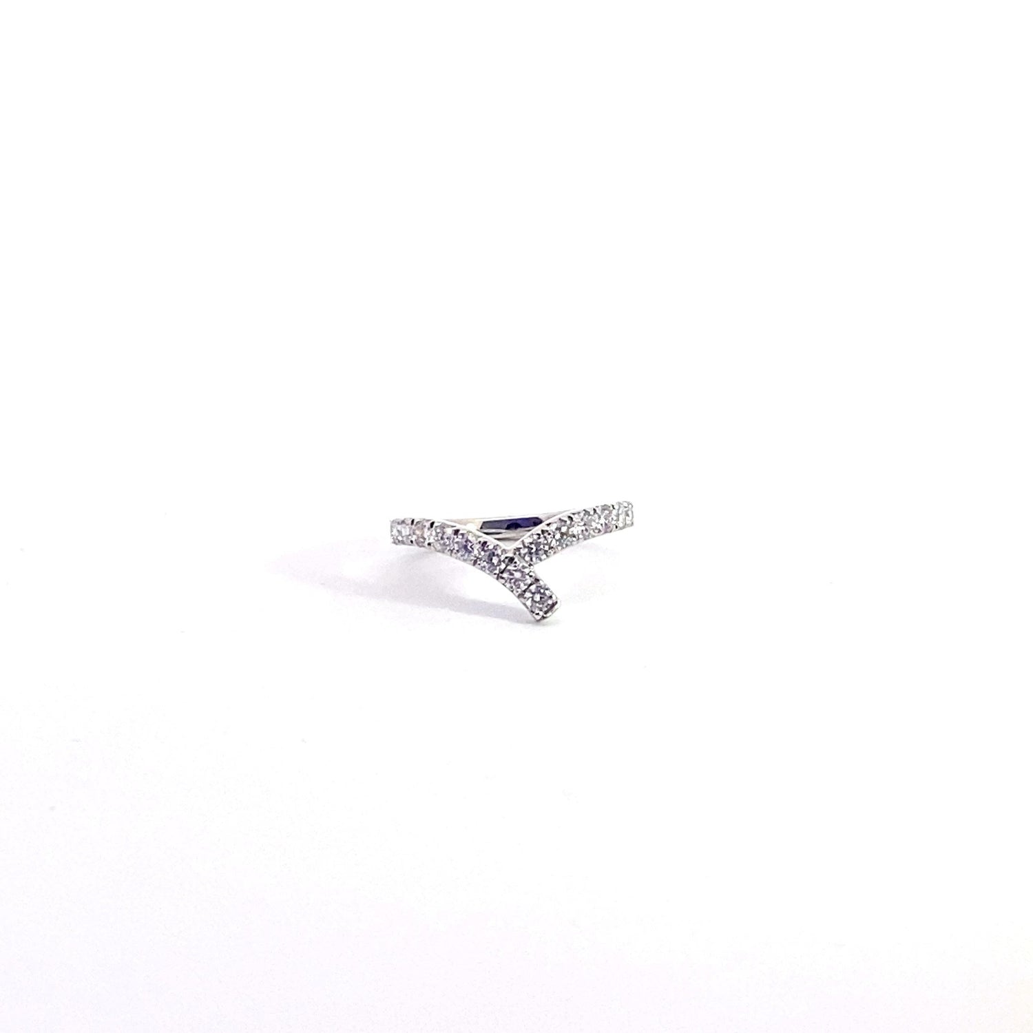 Anillo de oro blanco de 14 quilates con diamantes cultivados en laboratorio
