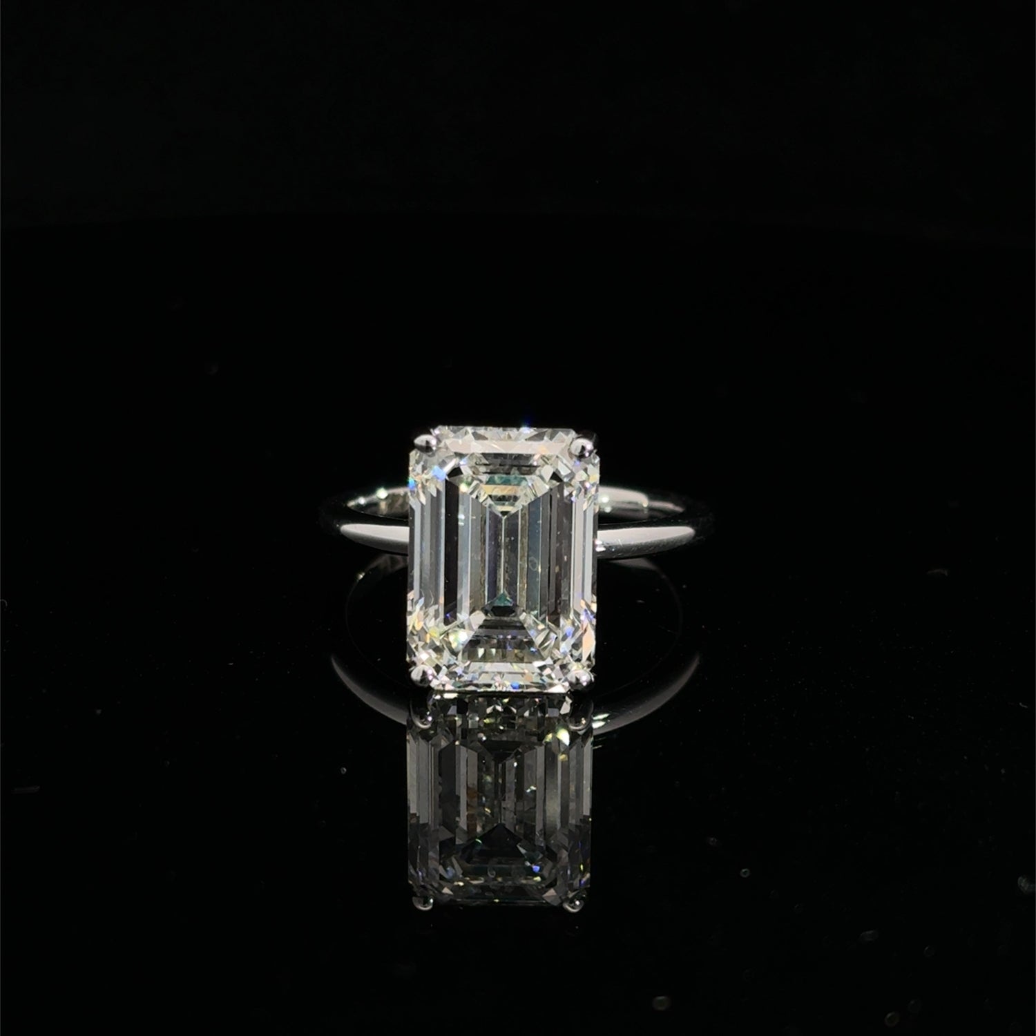 14K WHITE GOLD EMERALD CUT LAB GROWN DIAMOND SOLITAIRE ENGACHEMENT RING 7.52CT F IN COLOR VVVS2 IN CLARITY IGI CERTIFIED: LG692583116