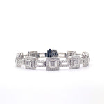 Pulsera de diamantes de fantasía con eslabones cuadrados y halo estilo italiano en oro blanco de 14 quilates