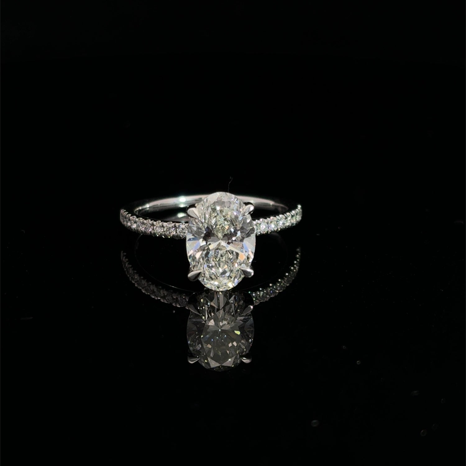 14K WHITE GOLD OVAL CUT LAB GROWN DIAMONDS ENGAGEMENT RING 2.20CTTW CENTER STONE:2.00CT F-G IN COLOR VS1-VS2 IN CLARITY IGI CERTIFIED