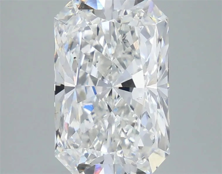 4.00ct Radiant Lab Grown Diamond (Colour F, Clarity VS2, IGI Certified)