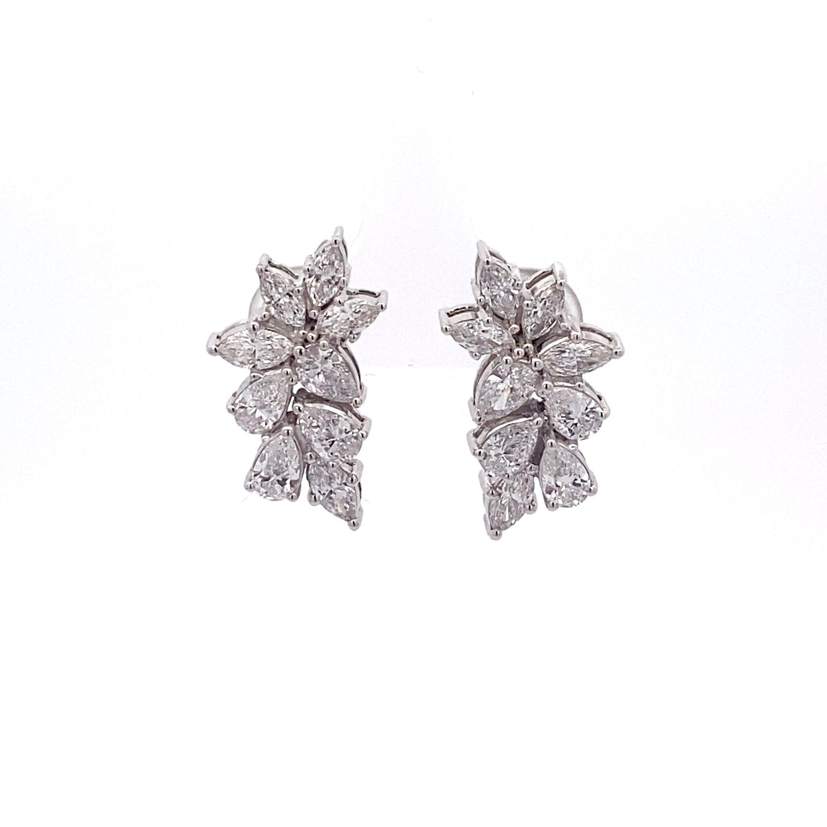 EAR-00024
