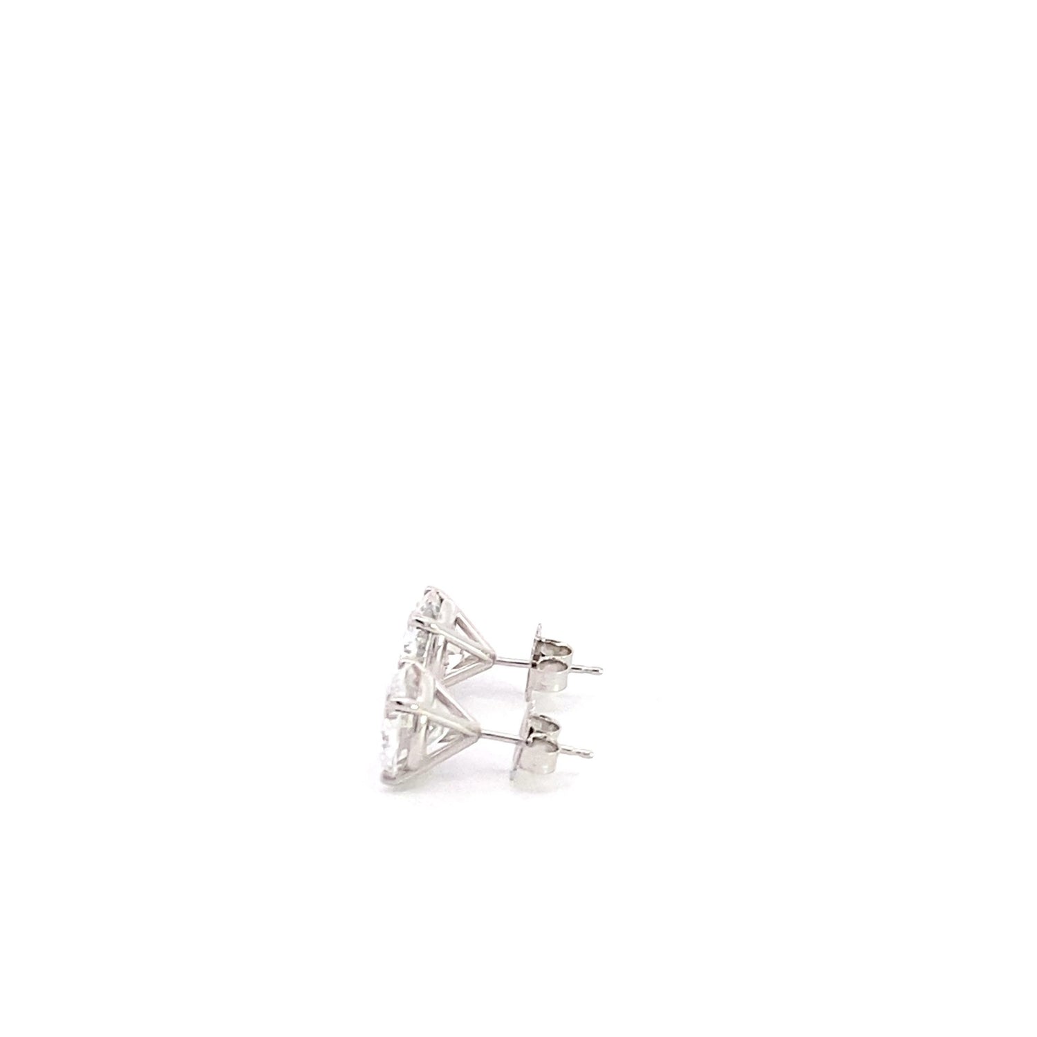 Aretes de oro blanco de 14 quilates con diamantes cultivados en laboratorio de talla brillante redonda