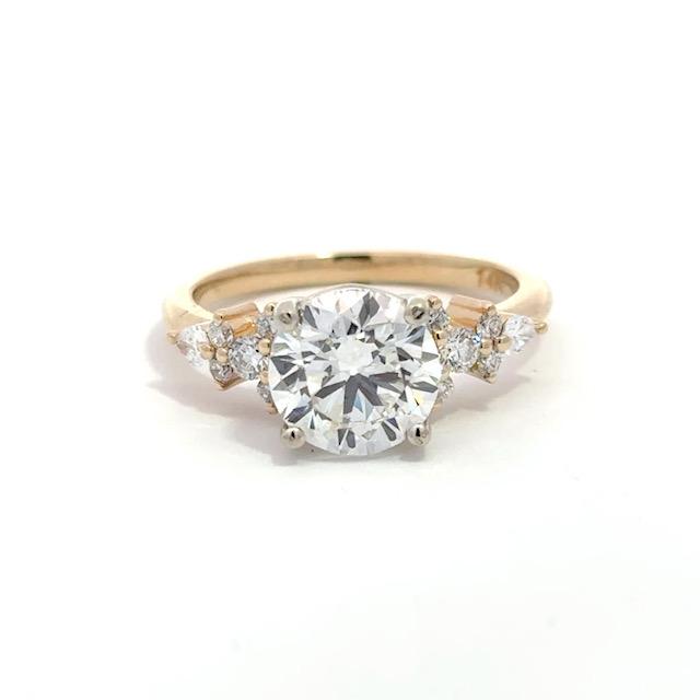 14K YELLOW GOLD WITH WHITE HEAD CENTER STONE 2.01 ROUND LAB GROWN DIAMOND