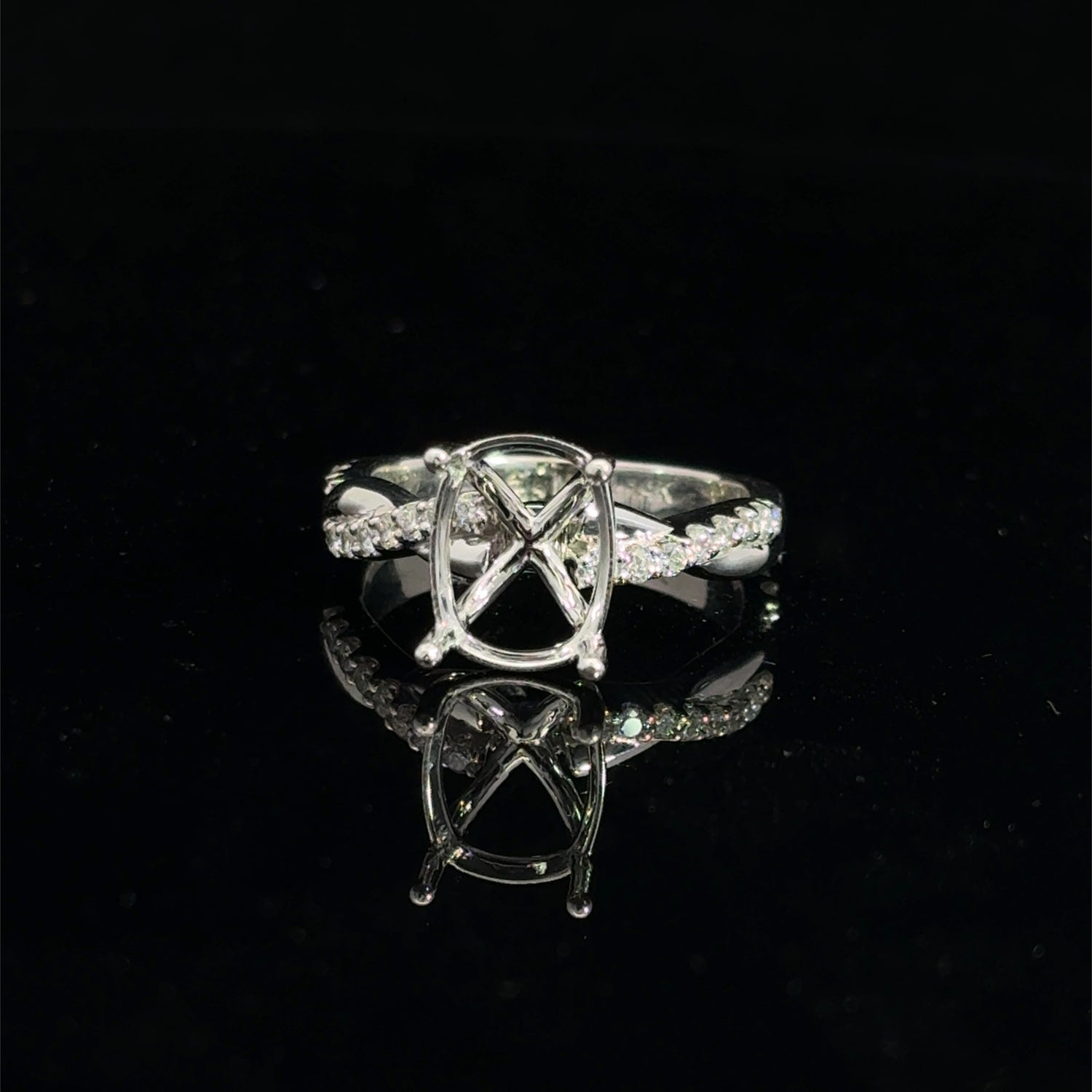 14K White Gold Cushion Semi-Mount Engagement Ring With Diamond Shank 0.25Cttw