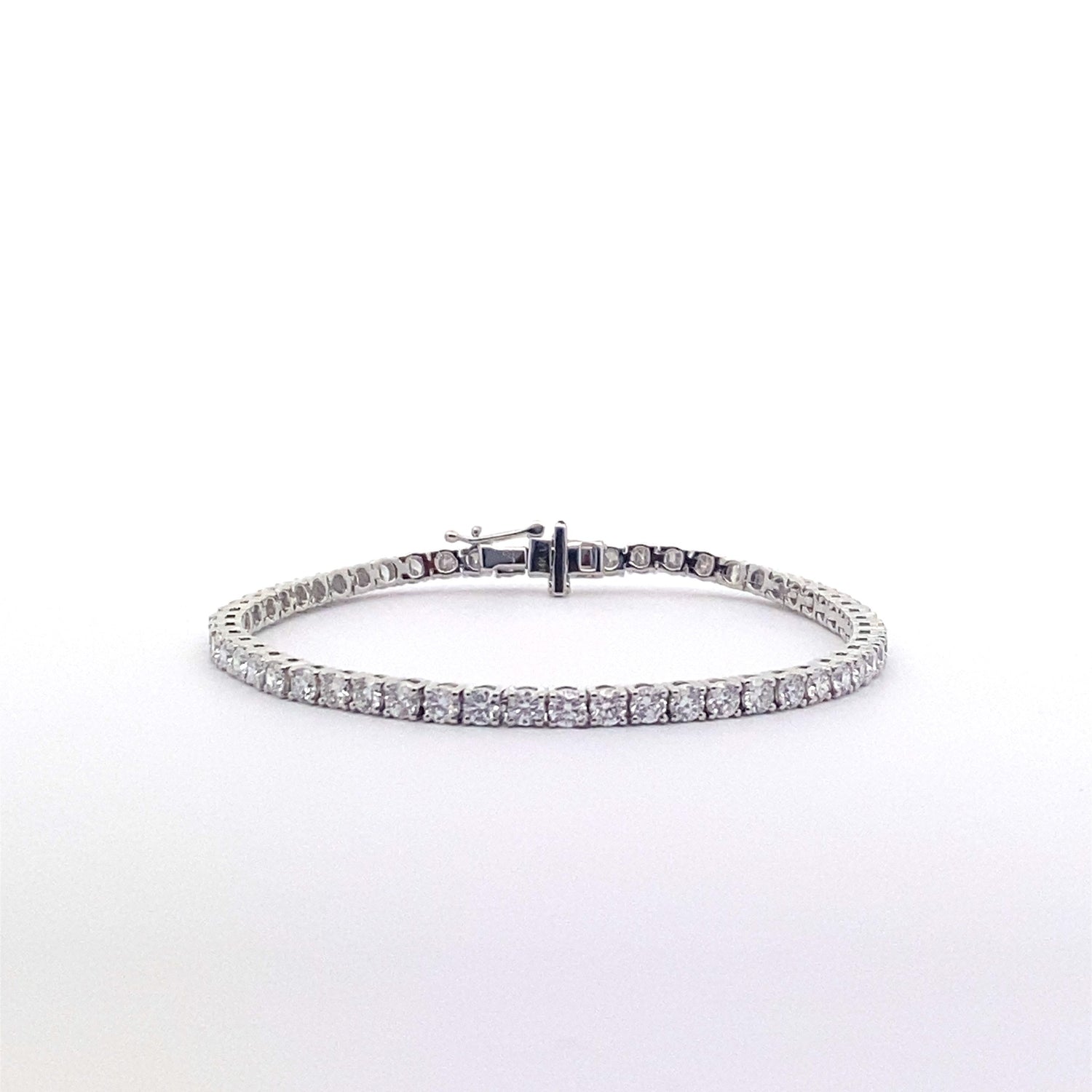 Pulsera de tenis de oro blanco de 14 quilates con diamantes cultivados en laboratorio de talla brillante redonda