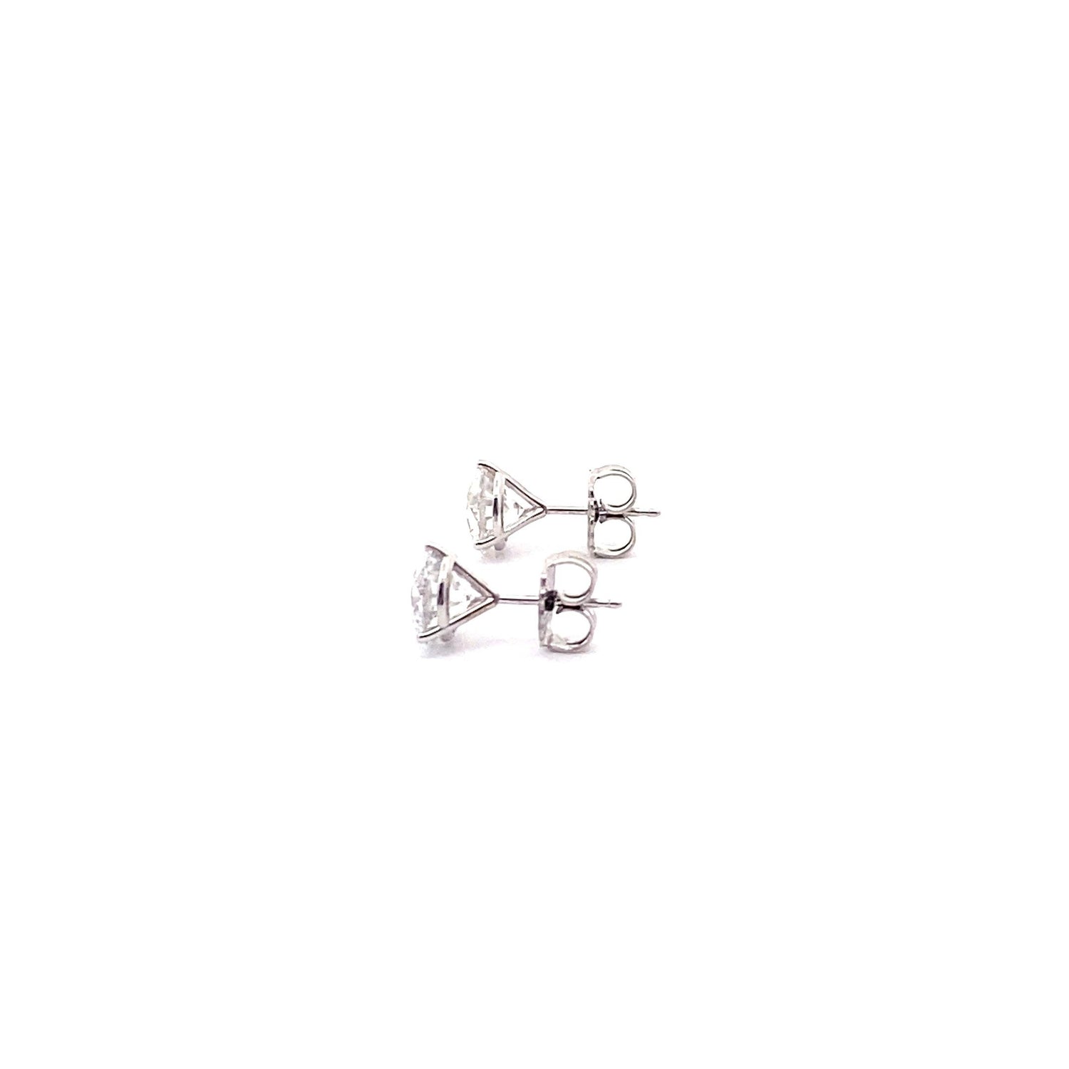 Aretes de oro blanco de 14 quilates con diamantes cultivados en laboratorio de talla brillante redonda